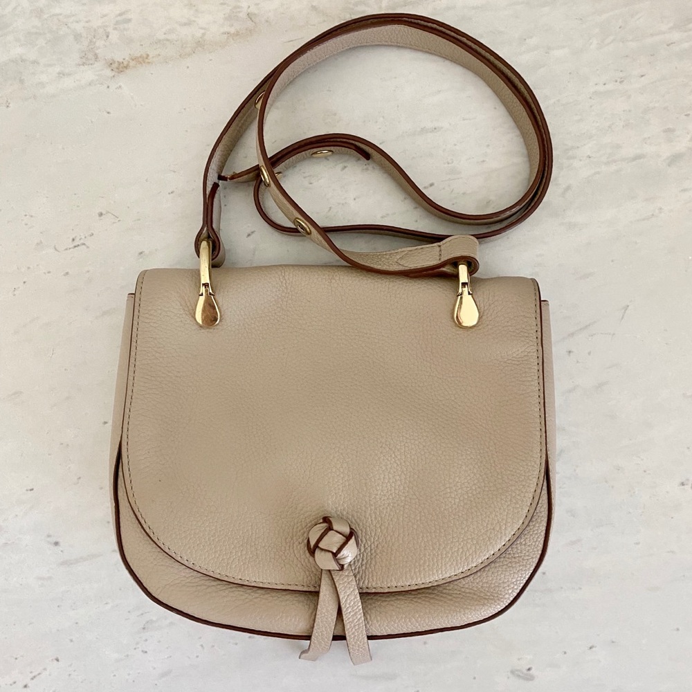 Elizabeth and James Leather Crossbody Handbag